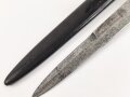 Kampfmesser / Stiefelmesser Luftwaffe. Leicht beschliffene Klinge mit Hersteller ? " W", Scheide Originallack