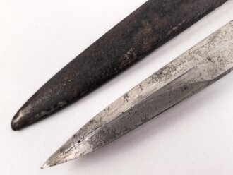 1.Weltkrieg,  Grabendolch für Offiziere, ungereinigtes Stück von Eickhorn Solingen