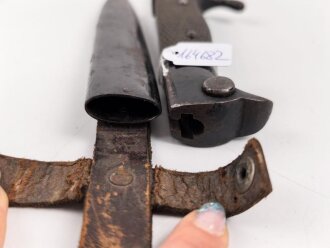 1.Weltkrieg,  Grabendolch für Offiziere, wuchtiges, aufpflanzbares Stück von Eickhorn Solingen, ungereinigt
