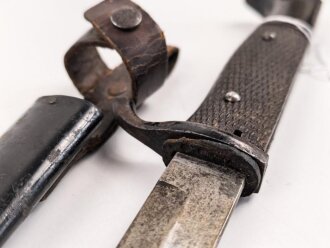 1.Weltkrieg,  Grabendolch für Offiziere, wuchtiges, aufpflanzbares Stück von Eickhorn Solingen, ungereinigt