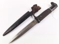 1.Weltkrieg,  Grabendolch für Offiziere, wuchtiges, aufpflanzbares Stück von Eickhorn Solingen, ungereinigt