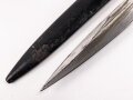 1.Weltkrieg  Grabendolch. Metallgriff, ordentliche Klinge, Originallack. Ungereinigtes Stück
