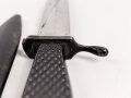1.Weltkrieg  Grabendolch. Metallgriff, ordentliche Klinge, Originallack. Ungereinigtes Stück
