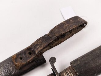 1.Weltkrieg  Grabendolch. Eigentumstück mit Holzgriffschalen . Die Klingenspitze ist abgebrochen