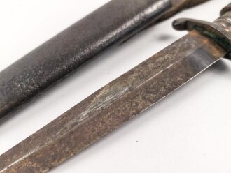 1.Weltkrieg  Grabendolch. Eigentumstück mit Holzgriffschalen . Die Klingenspitze ist abgebrochen