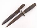 1.Weltkrieg  Grabendolch. Eigentumstück mit Holzgriffschalen . Die Klingenspitze ist abgebrochen