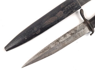 1.Weltkrieg  Grabendolch. Kammerstück des Infanterie Regiment 53. Getragenes Stück, ungereinigt