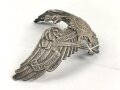 Preussen, Emblem für eine Pickelhaube für Mannschaften der Garde Regimenter. Buntmetall versilbert, Befestigungsabstand etwa 95mm