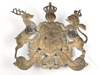 Württemberg, Emblem für eine Pickelhaube für einen Reserveoffizier. Buntmetall mit resten der Vergoldung. Befestigungsabstand etwa 69mm