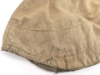 1.Weltkrieg, feldgrauer Überzug für einen Mannschaftshelm in Artillerie Regiment 26. Wendbar, mit Manöverband auf der anderen Seite