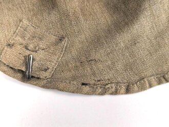 1.Weltkrieg, feldgrauer Überzug für einen Mannschaftshelm im Landwehr Infanterie Regiment 80. Grüne Nummer, so ab 1916 statt der roten Nummer getragen. Guter Gesamtzustand, mit Hersteller