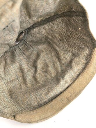 1.Weltkrieg, feldgrauer Überzug für eine Pickelhaube eines Angehörigen im bayrischen Feldartillerie Regiment 10. Ausführung ab 1916 mit grüner Nummer. Deutlich getragenes Stück