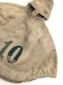 1.Weltkrieg, feldgrauer Überzug für eine Pickelhaube eines Angehörigen im bayrischen Feldartillerie Regiment 10. Ausführung ab 1916 mit grüner Nummer. Deutlich getragenes Stück