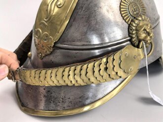 Bayern, Mannschaftshelm für Kürassiere Modell 1842 in der Trageweise ab 1864. Gereinigt und " Restauriertes"  Kammerstück, das Innenfutter fehlt.