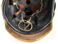 Bayern, Pickelhaube für Mannschaften der Artillerie um 1914. Zusammengehöriges Eigentumstück in gutem Gesamtzustand.