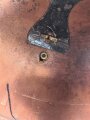 Bayern, Pickelhaube für Mannschaften der Artillerie um 1914. Zusammengehöriges Eigentumstück in gutem Gesamtzustand.