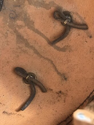 Bayern, Pickelhaube für Mannschaften der Infanterie. Kammerstück , die Vorderschirmnäht gelöst, sonst guter Gesamtzustand, ungereinuigt.