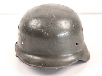 Heer, Stahlhelmglocke Modell 1935. Apfelgrüner,...