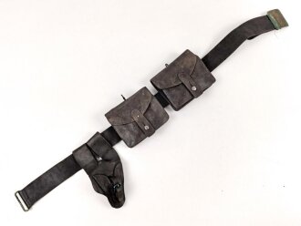 Frankreich, Koppel für Mannschaften mit zwei Patronentaschen Modell 1888 und Koppelschuh. Ungereinigt, guter Gesamtzustand