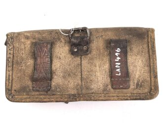 Magazintasche Wehrmacht für K43 Magazine. Gelbes Ersatzmaterial. Deutlich getragenes, ungereinigtes Stück