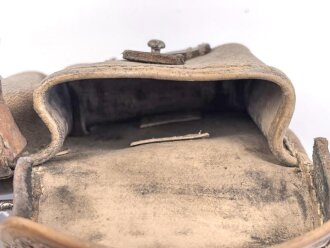 Magazintasche Wehrmacht für K43 Magazine. Gelbes Ersatzmaterial. Deutlich getragenes, ungereinigtes Stück