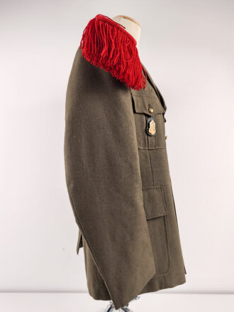 Frankreich Fremdenlegion, Uniformjacke von 1977 eines Angehörigen des 13. Regiments. Der Brustanhänger von Drago, alle Effekten zugehörig , guter Gesamtzustand