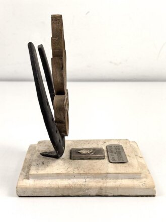 Frankreich Fremdenlegion, Erinnerungsgegenstand 2. Infanterieregiment. Höhe etwa 18cm. Ungereinigtes Stück