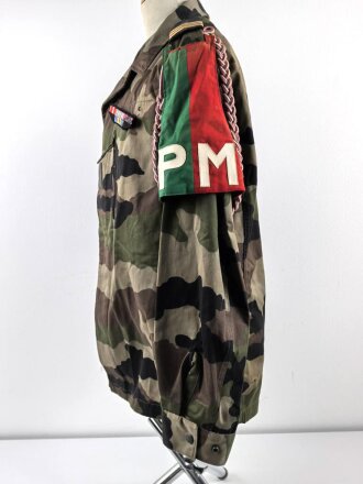 Frankreich Fremdenlegion, Tarnjacke und Hose eines Angehörigen der Feldgendarmerie. Ungereinigt