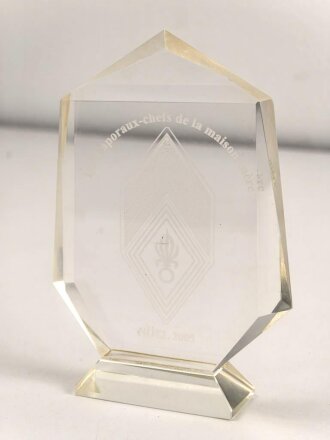 Frankreich Fremdenlegion, Erinnerungsgegenstand aus Glas " Les Caporaux chefs de la maison - mere. Nöel 2005" Höhe etwa 17cm. Ungereinigtes Stück