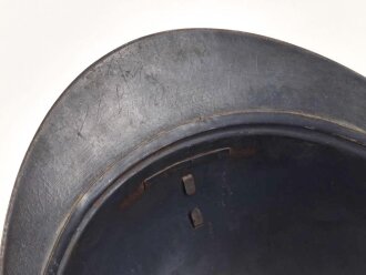 Frankreich 1. Weltkrieg, Stahlhelm Adrian Modell 1915 für Infanterie. Originallack, Innenfutter und Kinnriemen fehlen