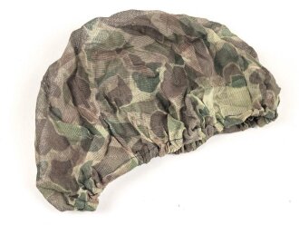 Frankreich Fremdenlegion, Stahlhelm " Tarnnetz" gefertigt aus U.S. Marinecorps Mückenschleiern aus dem 2. Weltkrieg. Getragen