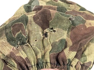 Frankreich Fremdenlegion, Stahlhelm " Tarnnetz" gefertigt aus U.S. Marinecorps Mückenschleiern aus dem 2. Weltkrieg. Getragen