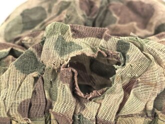 Frankreich Fremdenlegion, Stahlhelm " Tarnnetz" gefertigt aus U.S. Marinecorps Mückenschleiern aus dem 2. Weltkrieg. Getragen