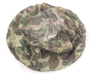 Frankreich Fremdenlegion, Stahlhelm " Tarnnetz" gefertigt aus U.S. Marinecorps Mückenschleiern aus dem 2. Weltkrieg. Getragen