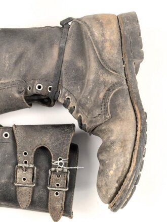 Frankreich, Armee und  Fremdenlegion Kampfstiefel, ähnlich dem amerikanischen Modell aus dem 2. Weltkrieg, so unter anderem in Indochina getragen. Ungereinigtes Paar, Sohlenlänge etwa 32cm