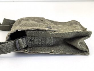 Frankreich Fremdenlegion, Magazintasche mit Trageriemen, Teil der Modell 1950 TAP Ausrüstung ( TAP = Troupes Aero Portees / Fallschirmjäger ) Guter Zustand