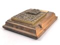 Frankreich, Erinnerungsgegenstand auf Holzplatte " 110 Regiment DÌnfanterie " Maße etwa 12 x 15cm