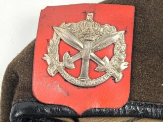 Belgien, braunes Barett mit Abzeichen einer...