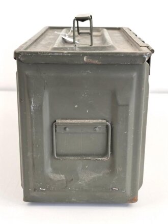 Frankreich, Gurtkasten / Munitionskasten für " 80 Cartouches do 12,7mm Modelle 1947. Datiert 1965. Ungereinigtes Stück