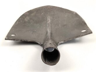 Portugal, gewaltiges Schaufelblatt in Lederhalterung, Breite etwa 28cm, höchstwahrscheinlich aus der Zeit des 1. Weltkrieg. Guter Zustand