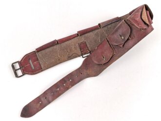 Frankreich Fremdenlegion ?, Bandolier aus rotbraunem Leder mit 8 Patronentaschen  Gebraucht