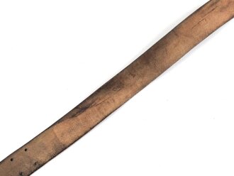 Frankreich, Lederkoppel , Höhe 4cm, Gesamtlänge 111cm