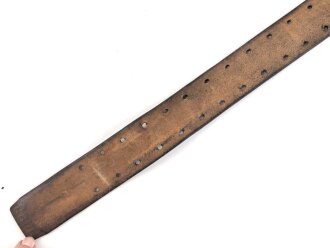 Frankreich, Lederkoppel , Höhe 4cm, Gesamtlänge 111cm