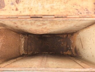 Motorrad Packtasche Wehrmacht, ungereinigtes Stück mit originaler Tarnlackierung. Ungereinigt