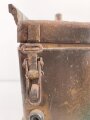 Motorrad Packtasche Wehrmacht, ungereinigtes Stück mit originaler Tarnlackierung. Ungereinigt