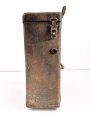 Motorrad Packtasche Wehrmacht, ungereinigtes Stück mit originaler Tarnlackierung. Ungereinigt