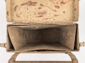 Motorrad Packtasche Wehrmacht, ungereinigtes Stück mit originaler Tarnlackierung. Ungereinigt