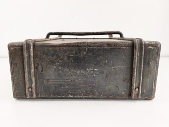 Motorrad Packtasche Wehrmacht, ungereinigtes Stück mit originaler Tarnlackierung. Ungereinigt