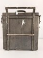 Motorrad Packtasche Wehrmacht, ungereinigtes Stück mit originaler Tarnlackierung. Ungereinigt