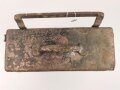 Motorrad Packtasche Wehrmacht, ungereinigtes Stück mit originaler Tarnlackierung. Ungereinigt